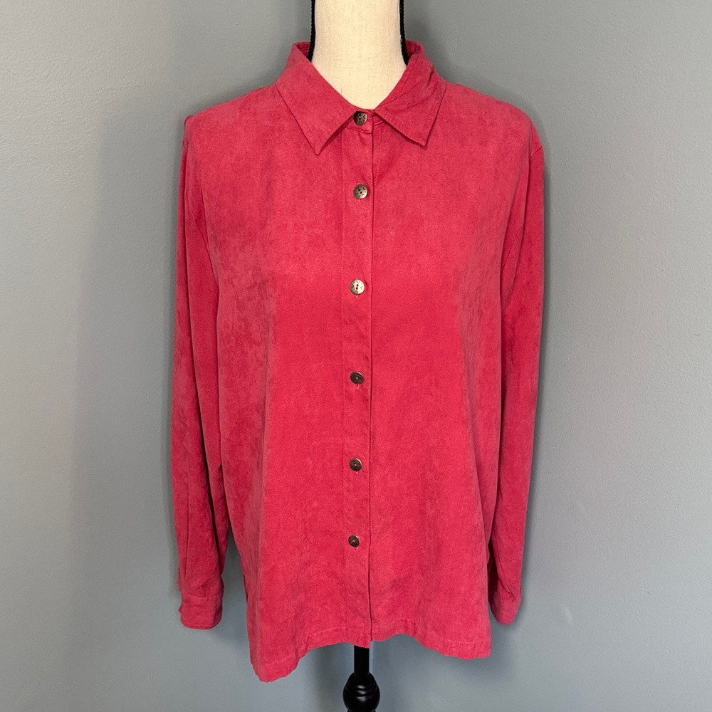 E.L.C.C. Women's Pink Polyester Faux Suede Button Top Sz L